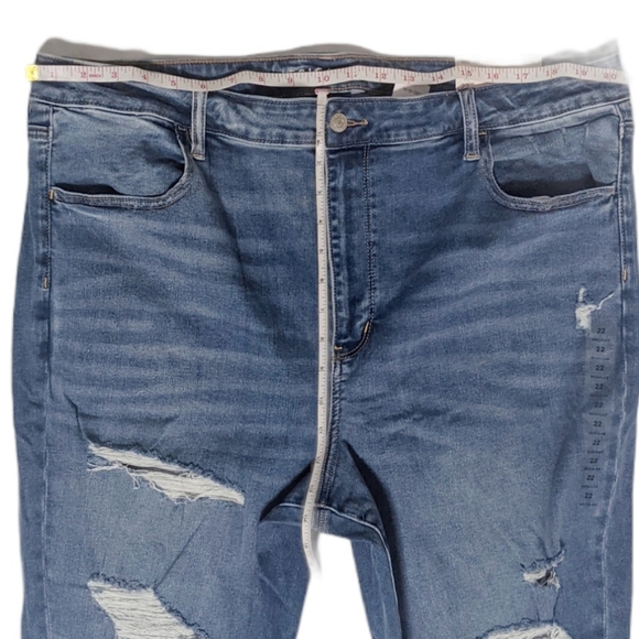 American Eagle Super Hi-Rise Jegging Distressed 22 - Picture 10 of 11